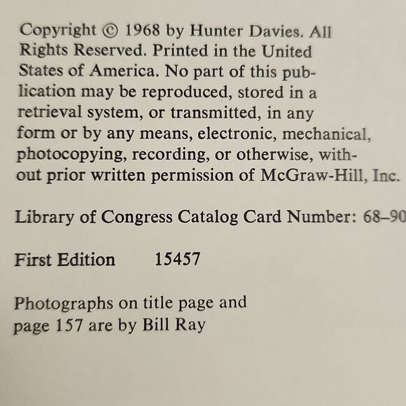 The Beatles Biography Book By Hunter Davies 1st Edition 1968 - Picture 4 of 10